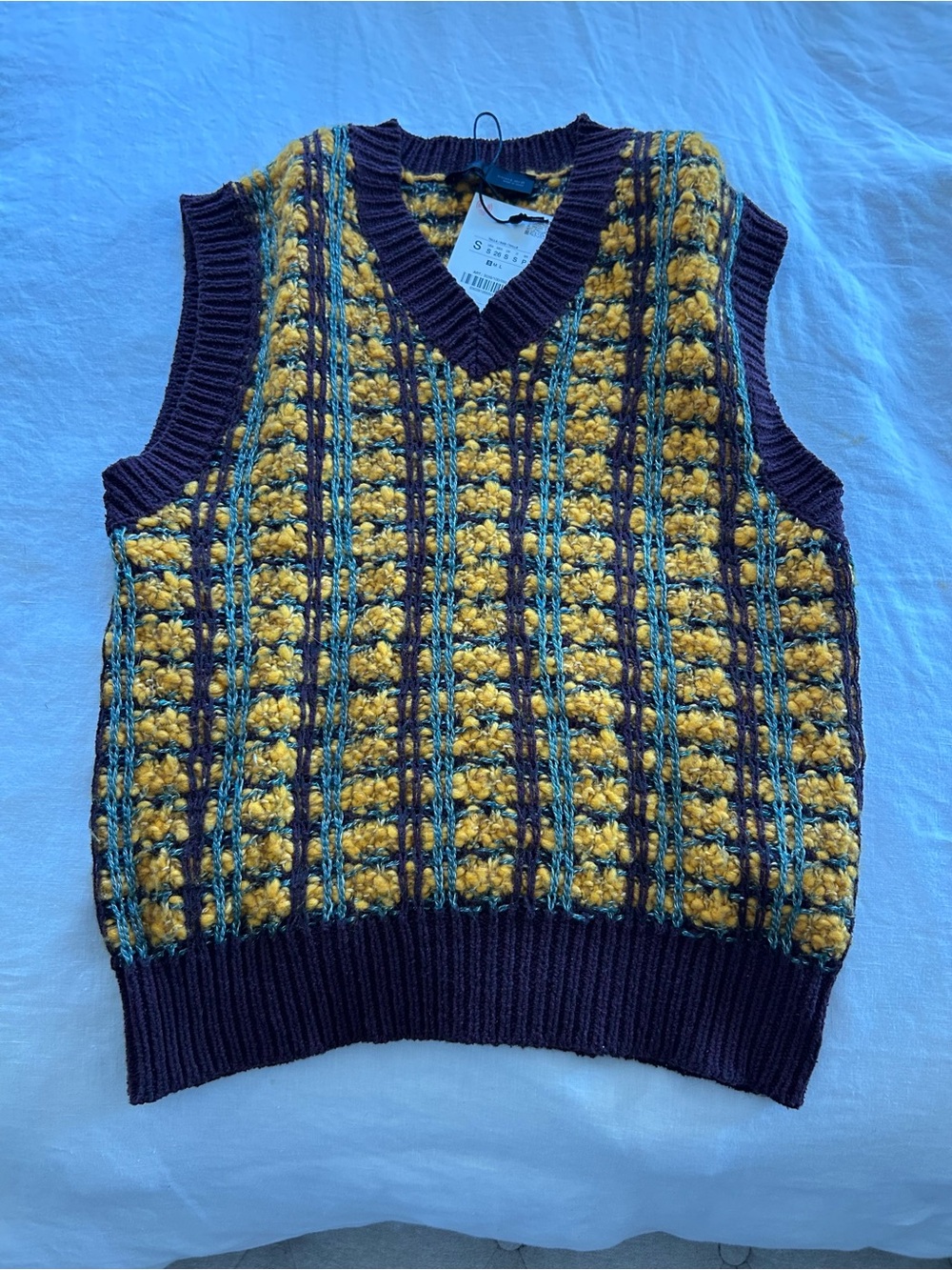** New with Tags - Zara V-Neck Knit Vest in Yellow & Dark Brown